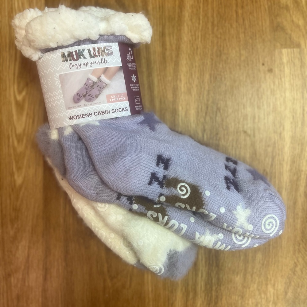 Woman’s Cabin Socks, Muk Luks, Size 8-10